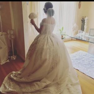 Stephen yearick wedding dress